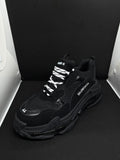 Black Balenciaga triple S