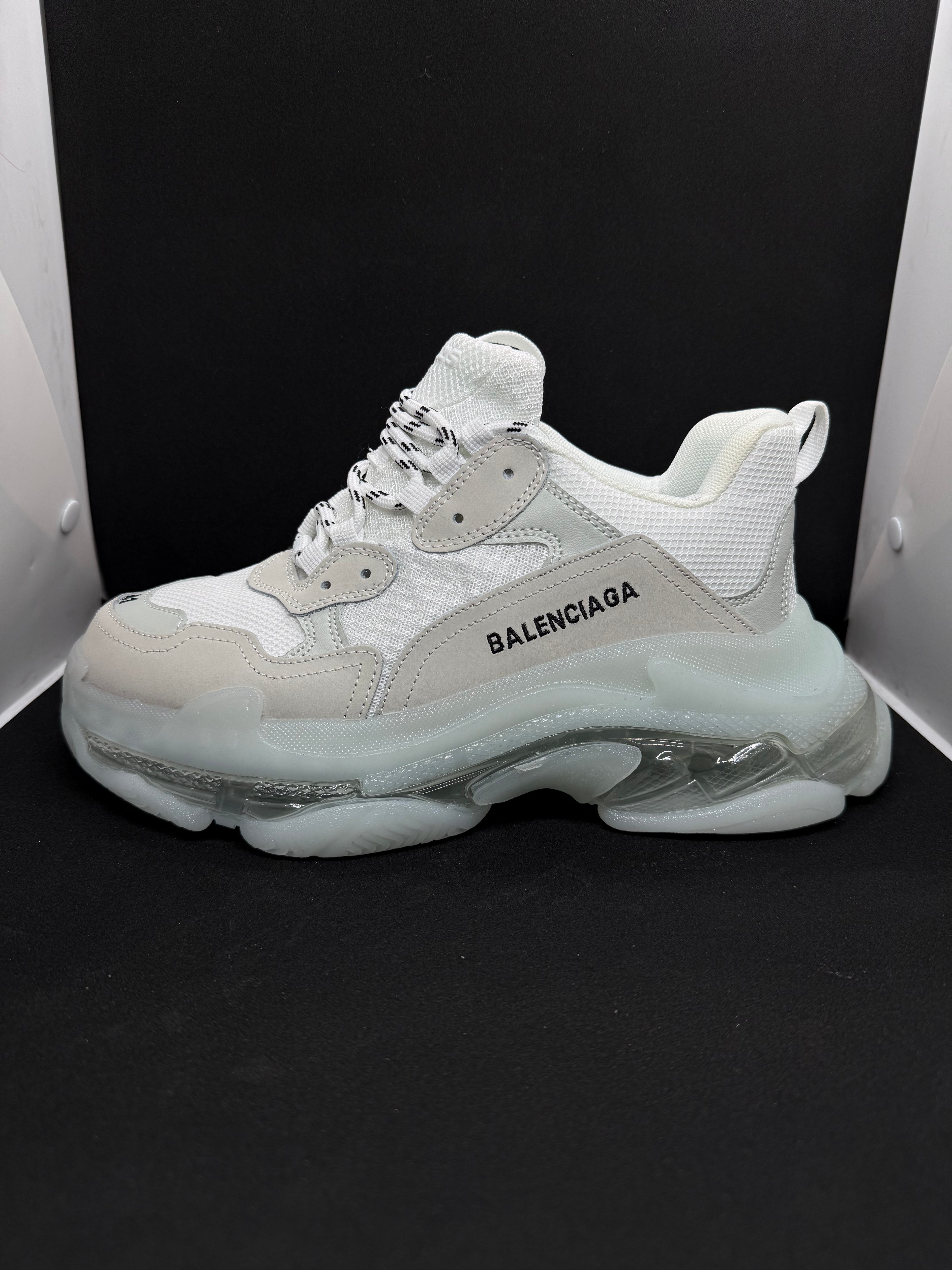 White Balenciaga triple S