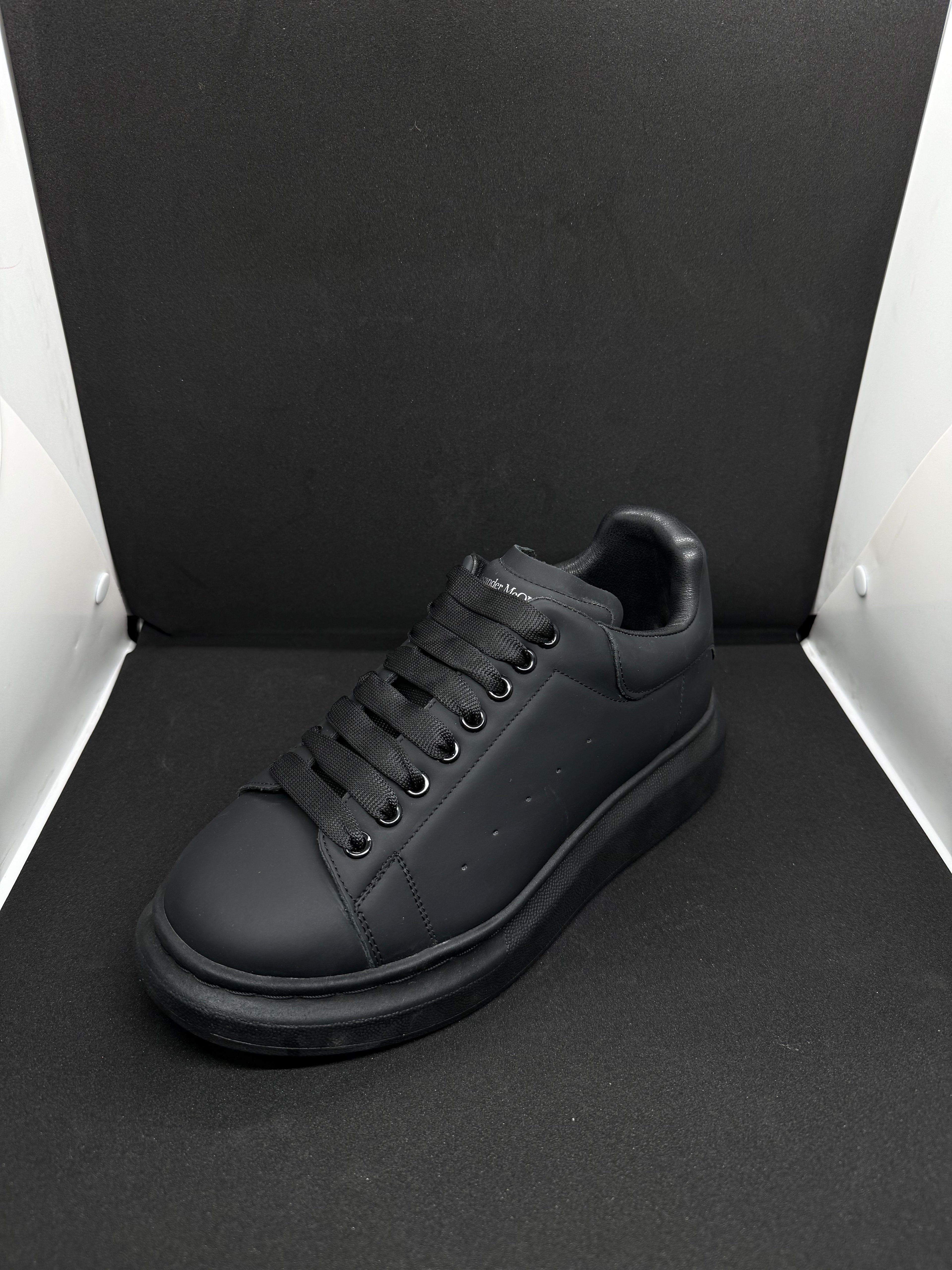 Black Alexander Macqueen